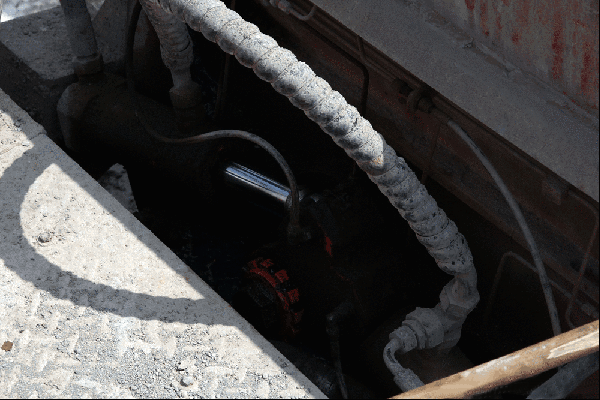 泵車、混凝土泵、混凝土