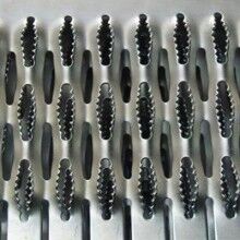 鱷魚嘴防滑板樓梯踏板腳踏板金屬?zèng)_孔網(wǎng)板廠家